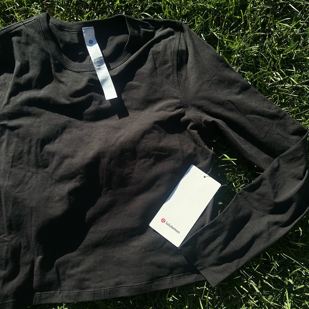 Lululemon Classic Fit Cotton Blend Long Sleeve